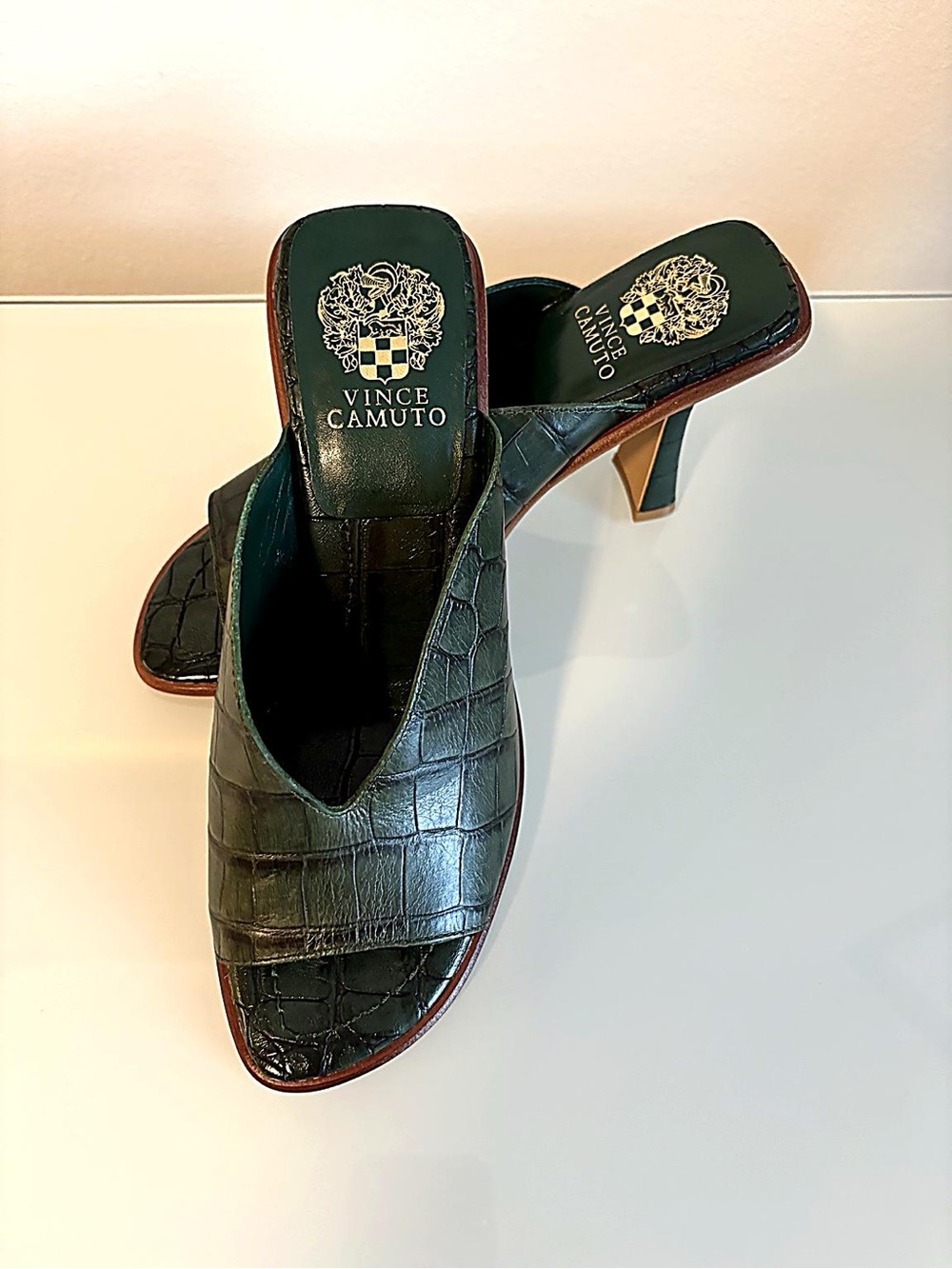 Vince Camuto Green Croc Embossed Leather Heeled Mules | Size 9 / 40 - Picture 2 of 7